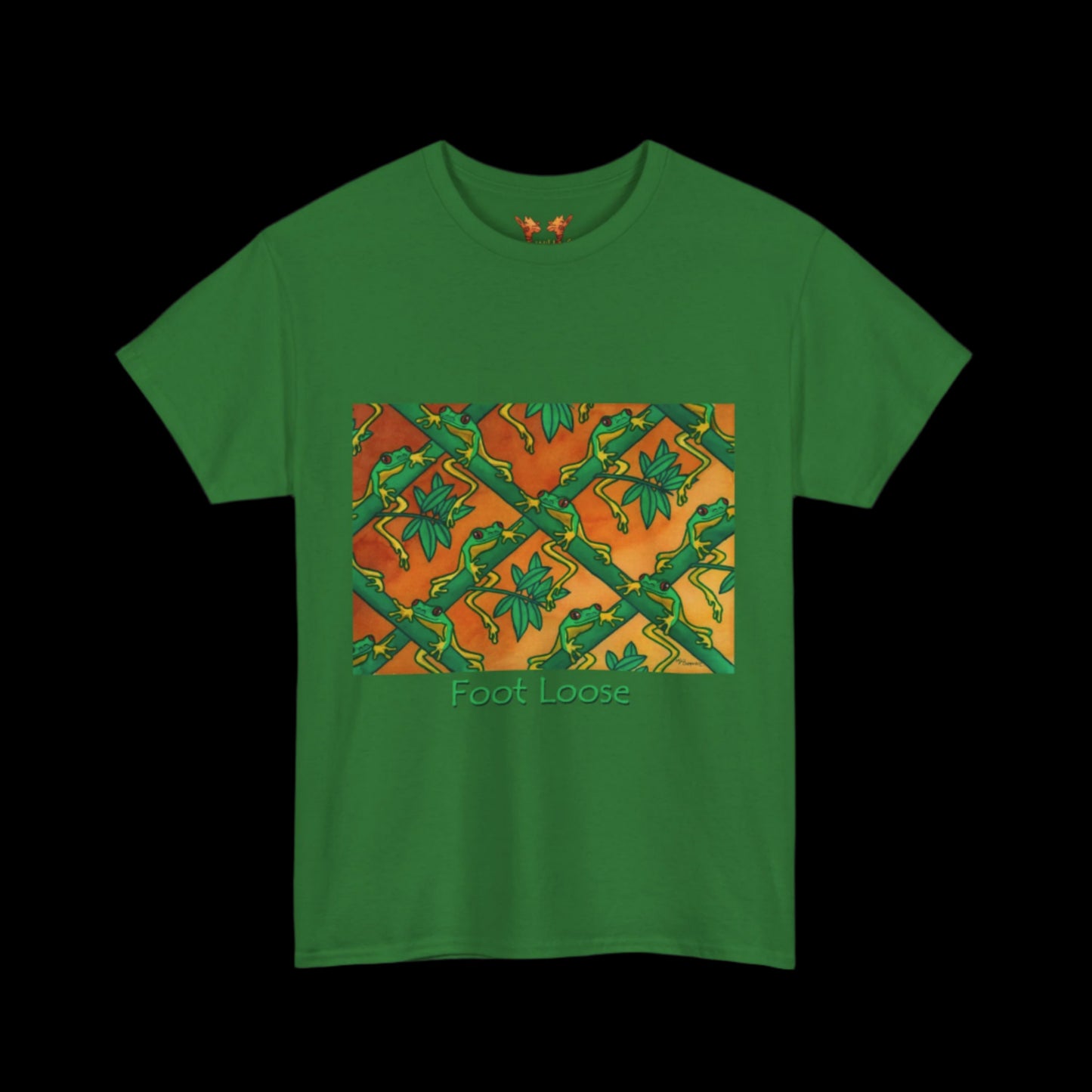 Tree frogs on green t-shirt